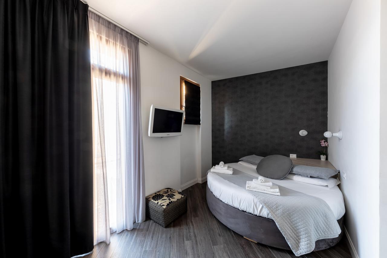 Blue Inn Luxury Suites Róma Kültér fotó
